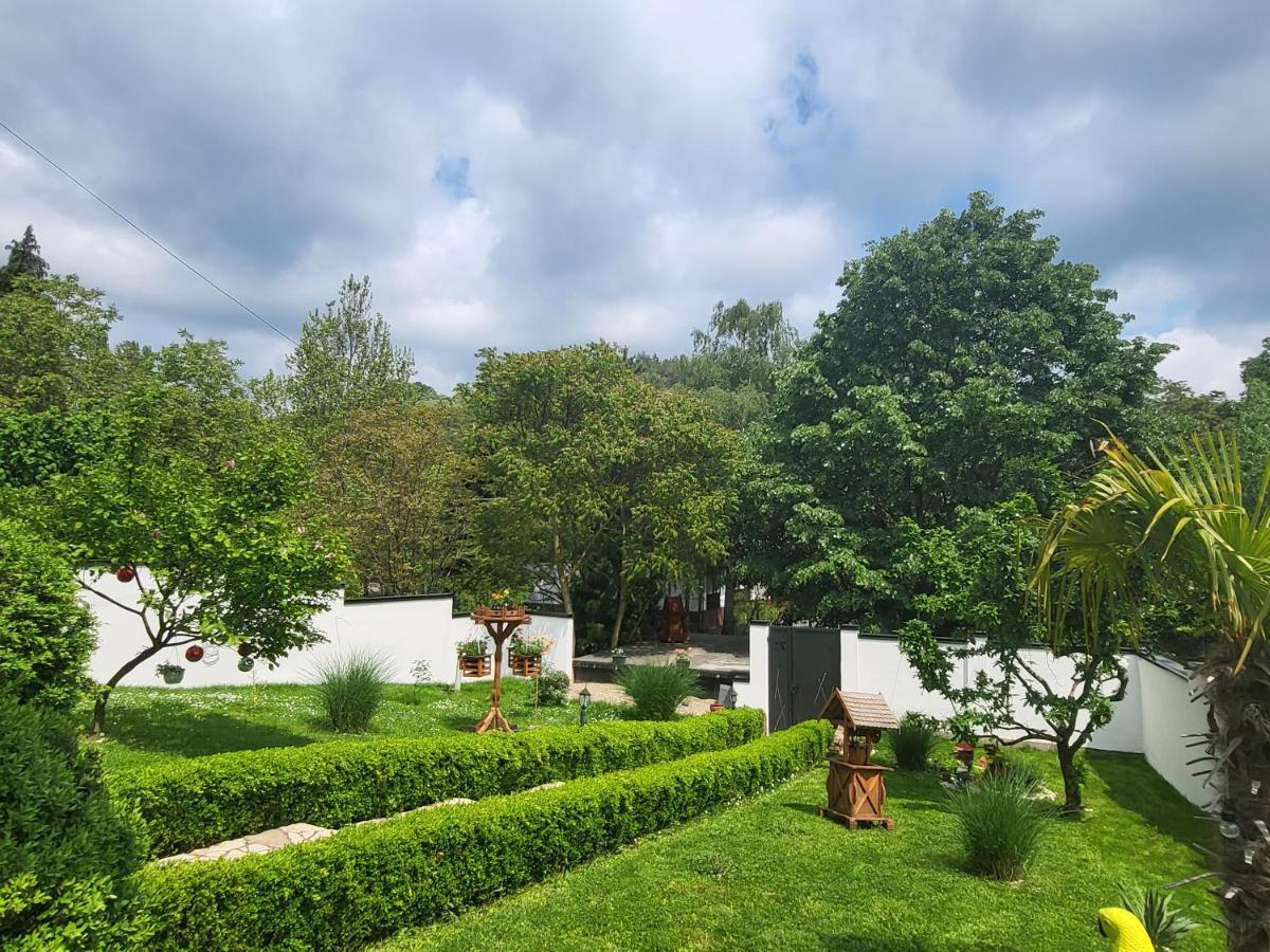 Vila Jovana Vrdnik Exteriör bild